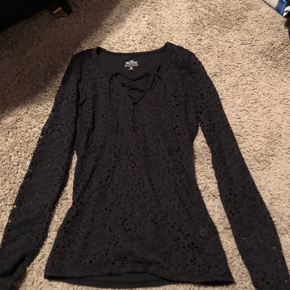 Lace-up lacy Hollister top